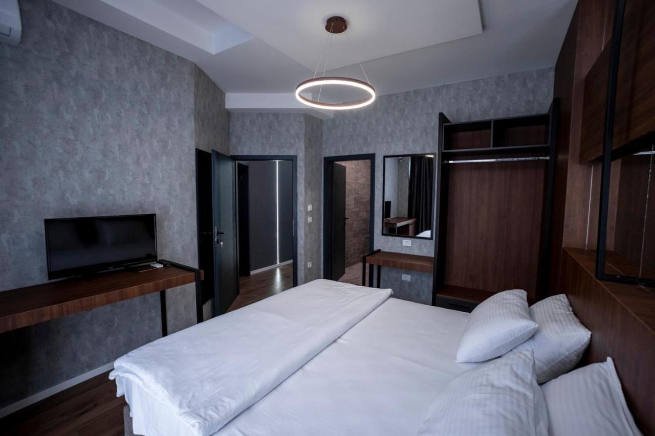 Griffon Bar Food Apartments Struga Exteriér fotografie