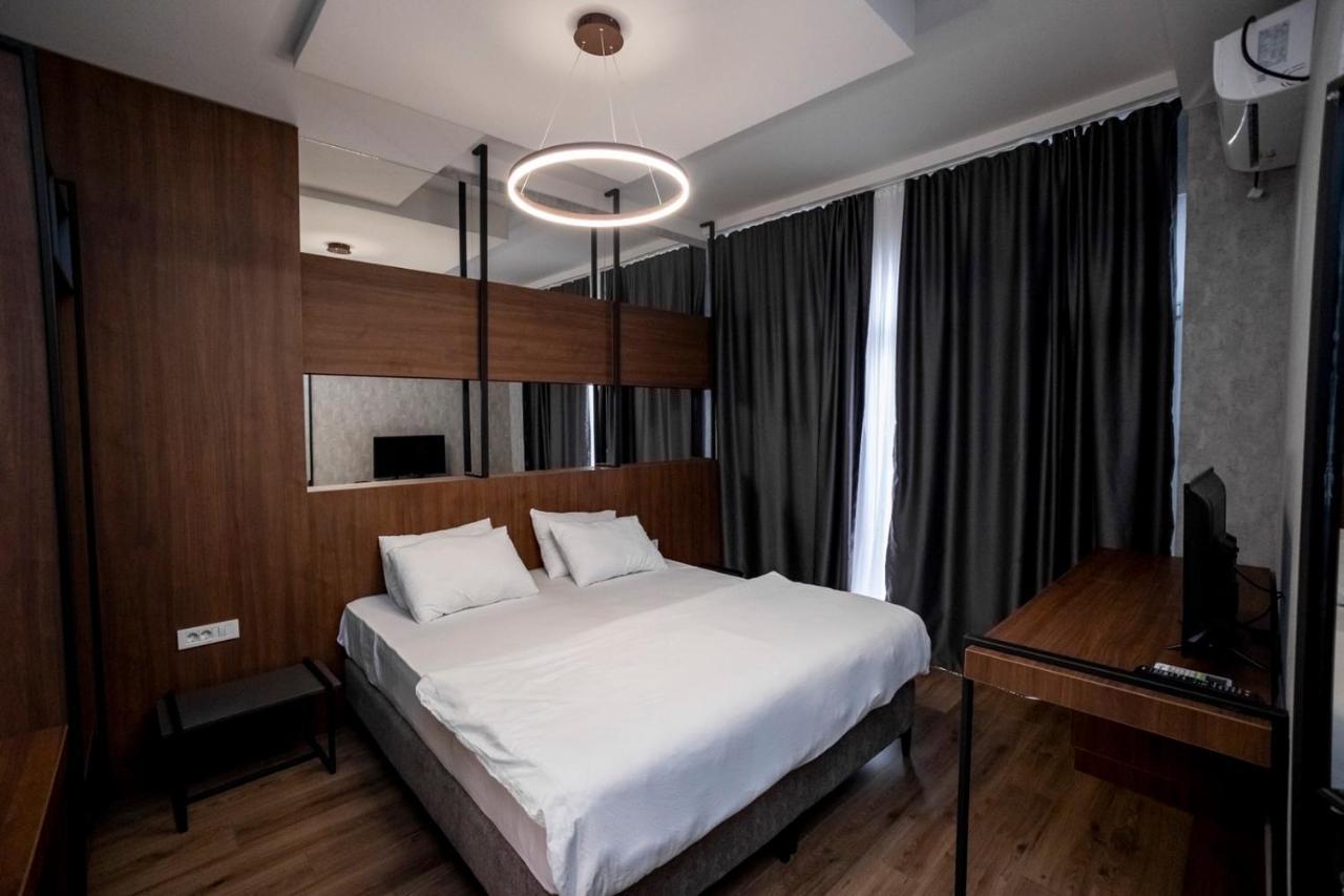 Griffon Bar Food Apartments Struga Exteriér fotografie