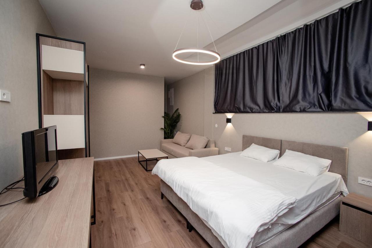 Griffon Bar Food Apartments Struga Exteriér fotografie